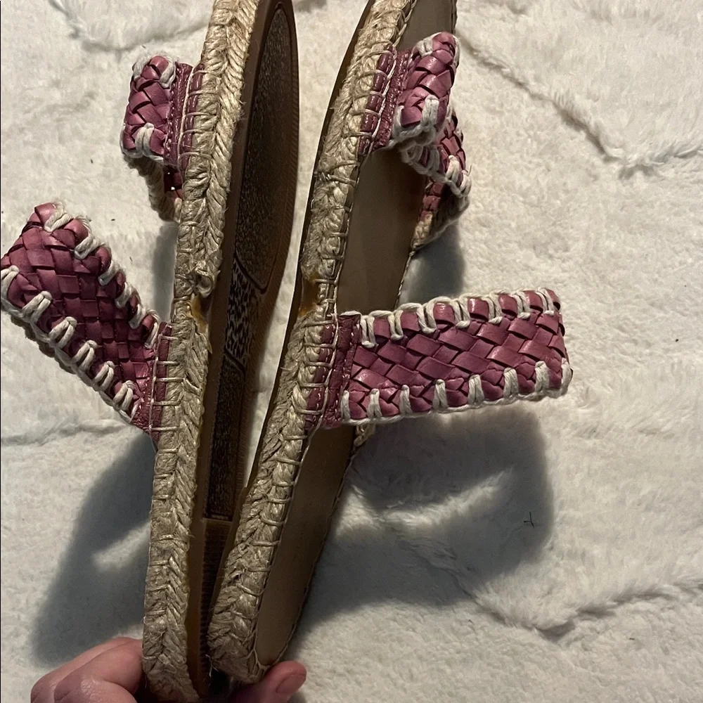 3 for $7 SALE Anthropologie Mauve and White Woven Sandals - Picture 2 of 3